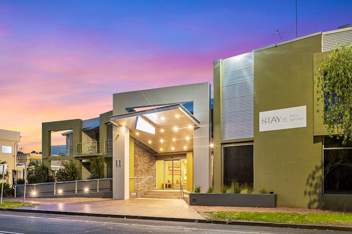 Stay at Alice Springs Hotel
